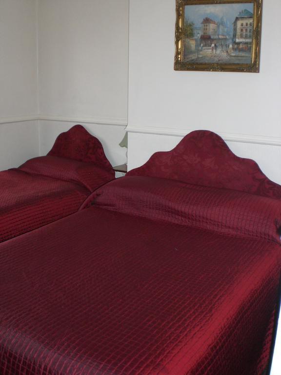 Melville Lodge Gatwick Горлі Номер фото