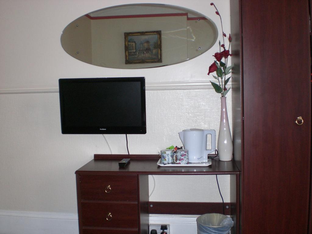 Melville Lodge Gatwick Горлі Номер фото